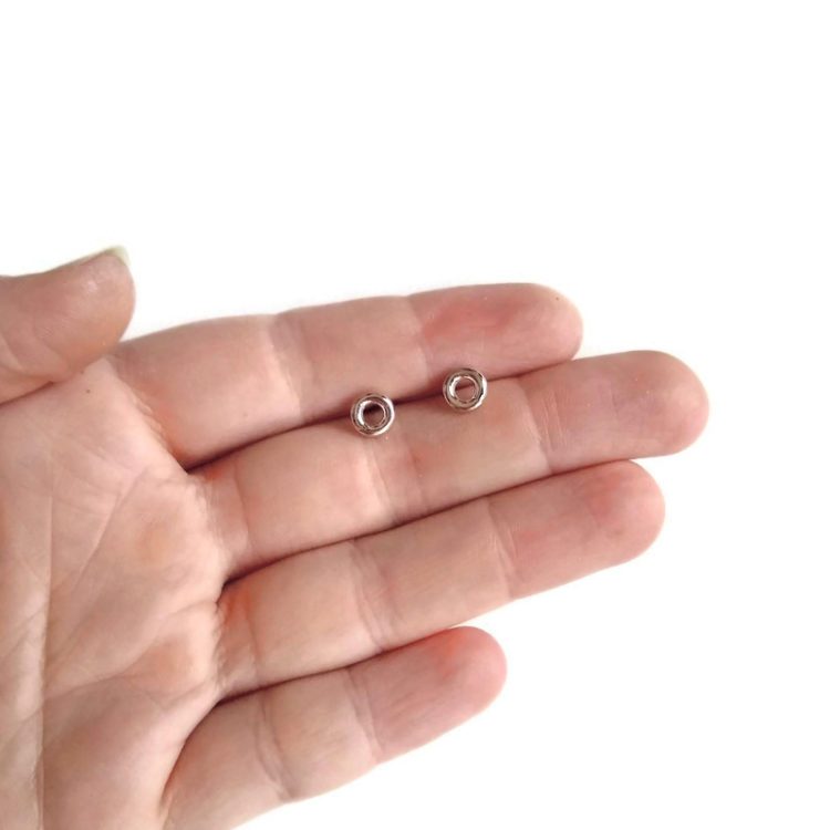 Mini Torus stud earrings - silver