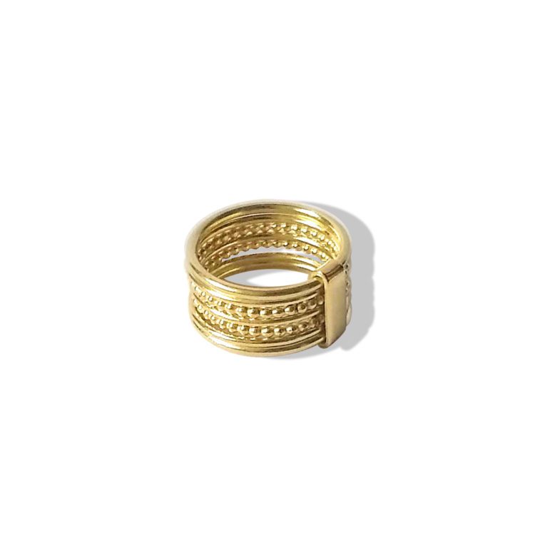 Gold-Semainier-Ring - on white background