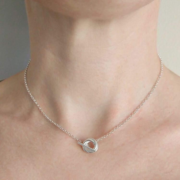 Modern Rose Chain Necklace by Essemgé - Worn as a T-Bar Necklace, Pendant Removed