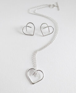Heart necklace earrings set - Midi size - by Essemgé - on white background