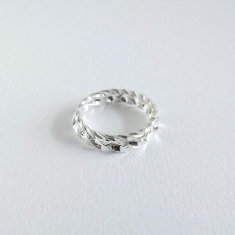Twisted Square 2-piece stacking rings set by Essemgé - silver rings on white background